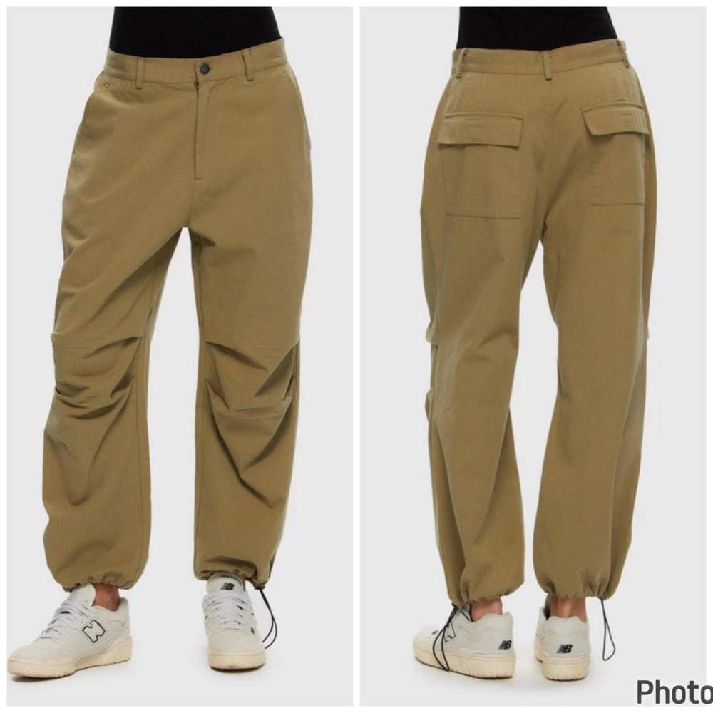 Women's Cargo Jogger Pants in Khaki - Relaxed Fit